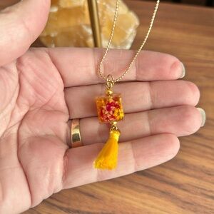 Resin flower cube pendant necklace, fringe, gold-tone dainty chain Granola Girl